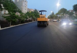 آسفالت ریزی بیش از ۲ هزار تنی معابر سطح حوزه شهرداری منطقه ۲ در طول هفته گذشته