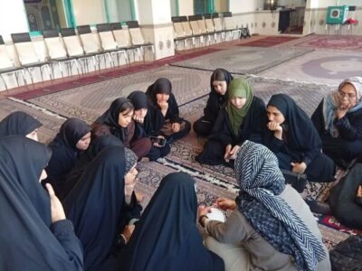برگزاری دوره توانمندسازی و کارآفرینی ویژه بانوان سرپرست خانوار در محله آخماقیه