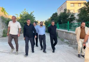 بررسی وضعیت بهسازی کانال گلستان توسط شهردار منطقه ۲