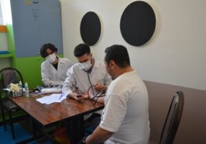 تداوم «جهاد سلامت» در منطقه ۷؛ ارائه خدمات رایگان پزشکی و دندانپزشکی در محله کجوار