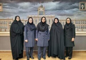 برنامه ریزی برای اجرای برنامه های مختلف فرهنگی-هنری برای بانوان در فرهنگسراهای شهرداری منطقه ۸