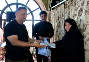 تجلیل از مادر شهید مدافع امنیت «حسین اجاقی» در کوهپیمایی کارکنان شهرداری منطقه ۴ تبریز