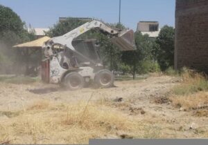 پاکسازی مستمر زمینهای خالی و بایر در سطح منطقه ۷