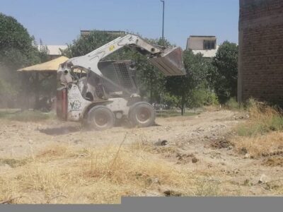 پاکسازی مستمر زمین‌های خالی و بایر در سطح منطقه ۷