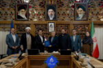 تجلیل رئیس دانشگاه هنر اسلامی تبریز از شهردار منطقه ۳ به پاس احیای عمارت تاریخی کلاه‌فرنگی باغشمال