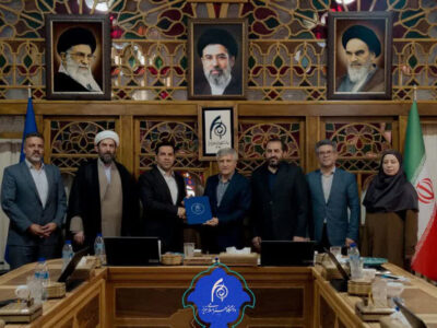 تجلیل رئیس دانشگاه هنر اسلامی تبریز از شهردار منطقه ۳ به پاس احیای عمارت تاریخی کلاهفرنگی باغشمال