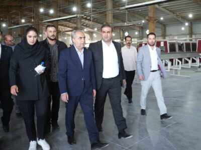 ضرورت استفاده حداکثری از ظرفیت‌های منطقه آزاد ارس برای تامین کالاهای اساسی و مواد اولیه بخش تولید/شرکت‌های بزرگ دولتی و خصوصی، حساب‌های بانکی خود را به داخل استان منتقل کنند