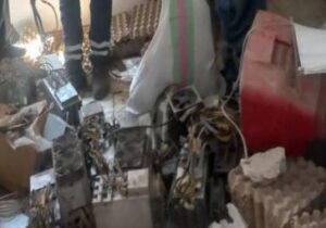صیانت از شبکه برق در اوج گرمای تابستان؛ ۲۶ ماینر از یک مغازه در سردرود کشف شد