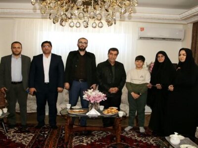 دیدار شهردار منطقه ۴ تبریز با خانواده شهید والامقام مهدی روکش