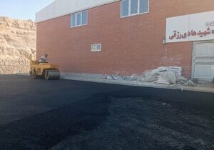 آسفالت ریزی بیش از ۵۰۰ تنی در معابر سطح حوزه شهرداری منطقه ۲ در طول هفته گذشته