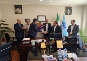 دیدار فرماندار و شهردار منطقه ۱۰ تبریز با پزشکان بیمارستان عالی‌نسب