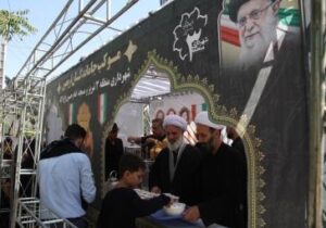 برپایی موکب برای جاماندگان اربعین در میدان امام حسین (ع) لاله/ منطقه ۳