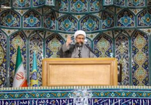 امام جمعه تبریز: آمریکا با فشار اقتصادی به دنبال ایجاد اختلاف و نارضایتی در ایران است