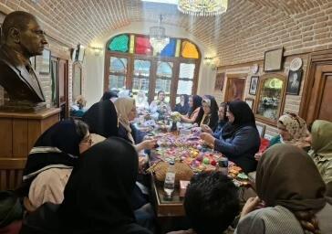 بازدید بانوان تبریزی از ظرفیت‌های تاریخی شهر؛ از بازار و مساجد تا کارگاه‌های هنری