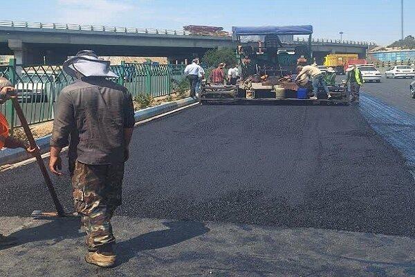اجرای ۶۷۹ تن آسفالت در معابر منطقه ۷ طی هفته گذشته اجرای ۶۷۹ تن آسفالت در معابر منطقه ۷ طی هفته گذشته