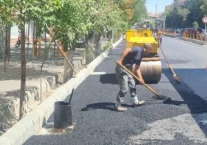 تکمیل کانال انتقال آبهای سطحی در خیابان امام خمینی(ره)