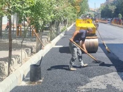تکمیل کانال انتقال آبهای سطحی در خیابان امام خمینی(ره)