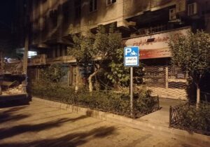 نصب تابلوهای ترافیکی و اطلاع رسانی در معابر و میادین شهرداری منطقه ۸ تبریز