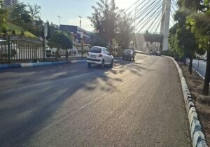 تداوم آسفالت ریزی شبانه ۹۵۰ تنی بلوار ۲۹ بهمن