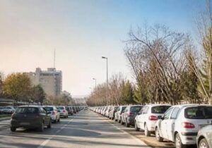 بدهی پارک حاشیه‌ای خودروها در" تبریزاپ" قابل مشاهده است