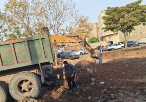نخالهبرداری و همسطحسازی محل بوستان سنجران و آماده سازی برای احداث باغ میوه